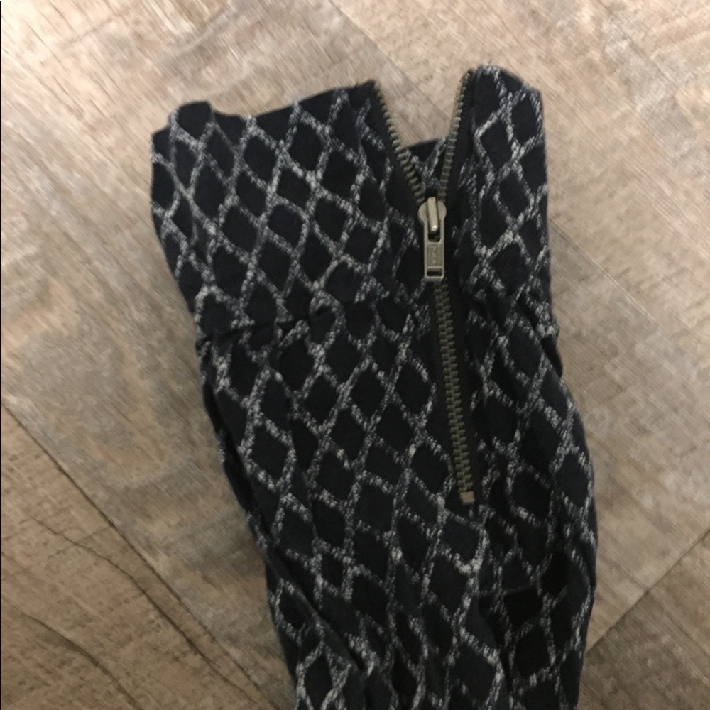 Instyle navy and white pants - Picture 3 of 6